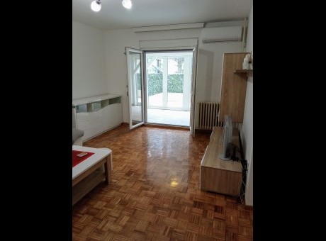 1a sitting room glass doors celebonovica bezanija beograd flat sale tenanted expo 2027 prodaja sa zakupcima tenanted invest estate property bitcoin serbia - copy.jpg